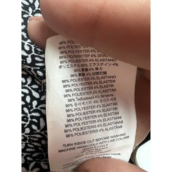 Michael Kors Smocked Peasant Blouse Size XS Pullover Zip Back Black White - Picture 8 of 10